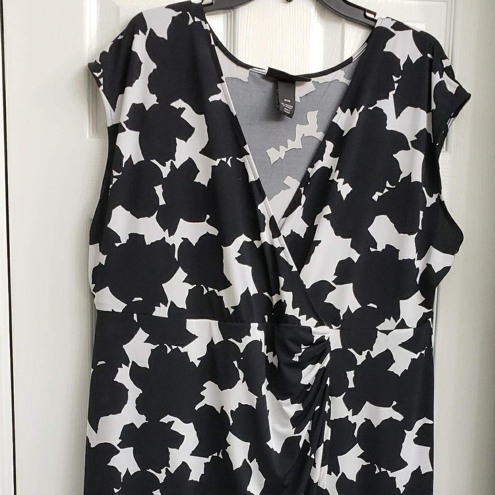 dress navy blue and white